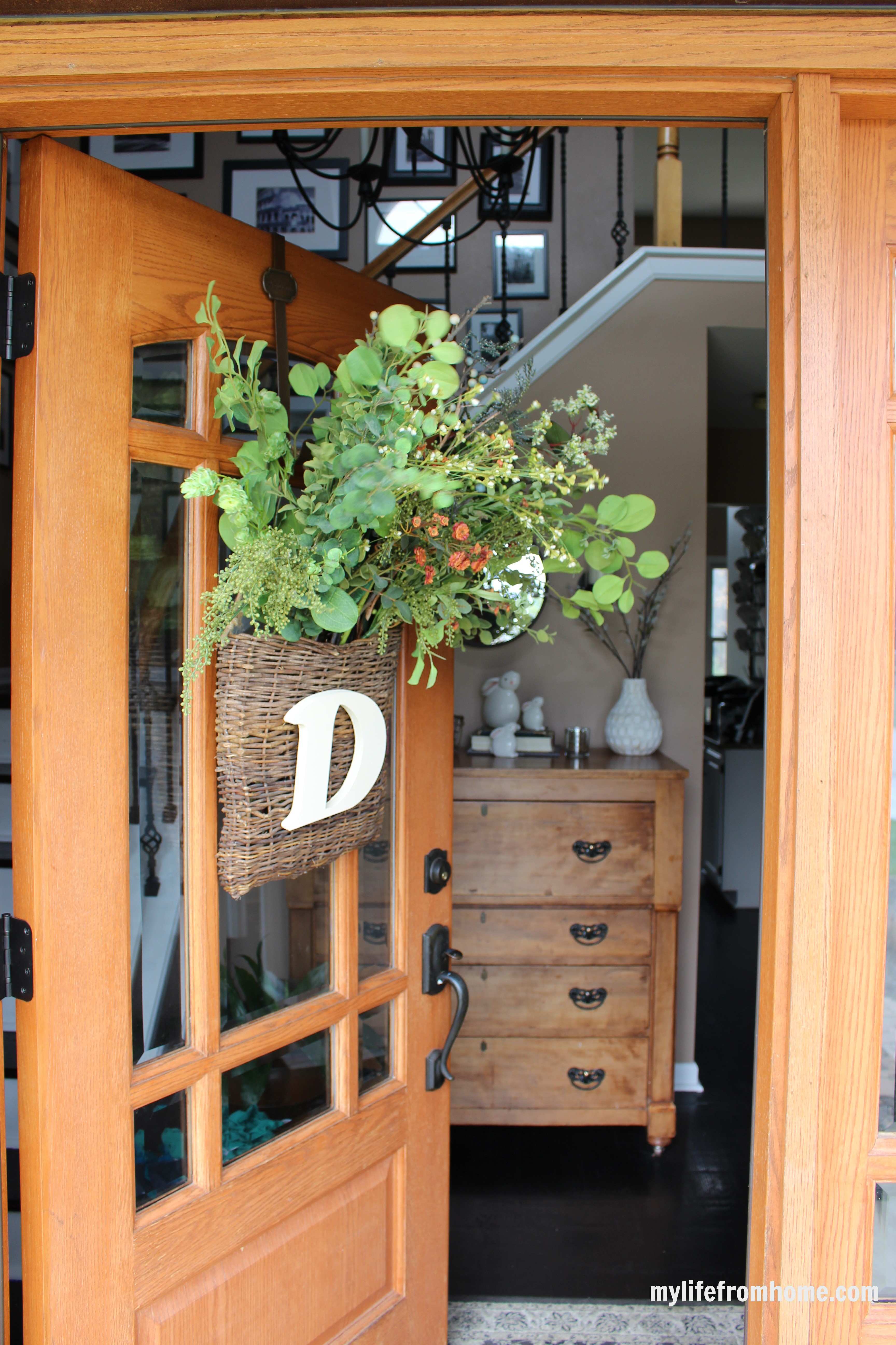 Spring Home Tour by www.whitecottagehomeandliving.com